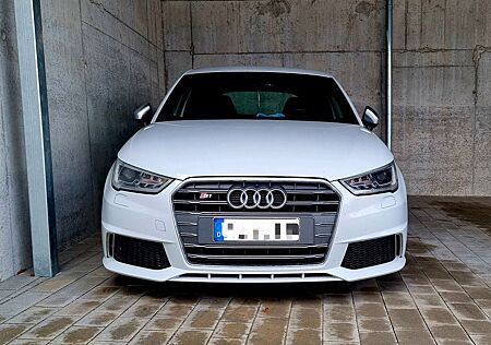 Audi S1 2.0 TFSI quattro