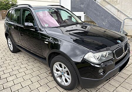 BMW X3 20i - Standheizung - AHK - Pano. - HiFi