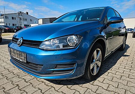 VW Golf Volkswagen VII Lim. Comfortline BMT - Navi - SH