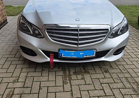 Mercedes-Benz E 250 BlueTEC 4MATIC T Autom. -
