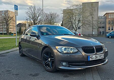 BMW 320d Coupé Edition Exclusive Edition Exclusive