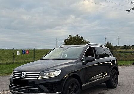 VW Touareg Volkswagen 3.0 V6 TDI SCR Tiptronic BMT BlueMot...