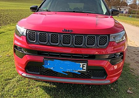 Jeep Compass 1.3l T4-PHEV 140kW 4x4 Allrad Autom.