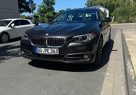 BMW 520d xDrive A Luxury Line Luxury Line