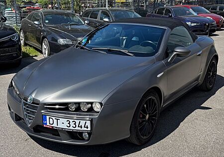Alfa Romeo Spider 1.8 16V TBi "Italia Independent"