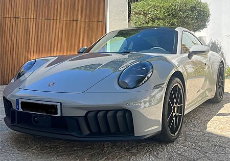 Porsche 992 Carrera GTS Coupé Carrera GTS
