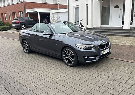 BMW 220i Cabrio Sport Line Sport Line