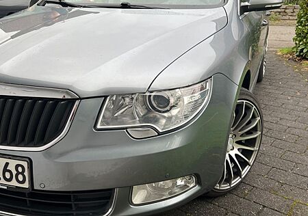 Skoda Superb 2.0 TDI 125kW DSG Elegance Combi Elegance