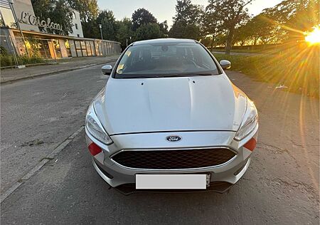 Ford Focus 1,5 EcoBoost 110kW Auto Business Turni...