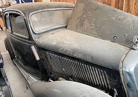 Mercedes-Benz W136 V170 schwarz Oldtimer