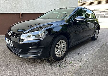 VW Golf Volkswagen VII Lim. Trendline BMT AHK Zubehör-Navi