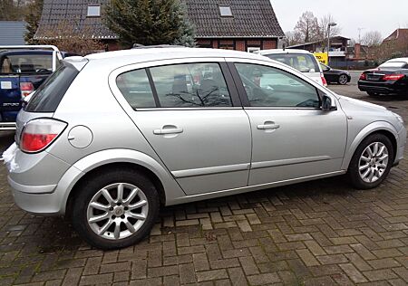 Opel Astra H Lim. Cosmo