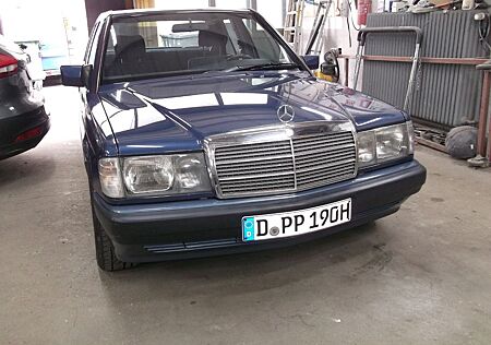 Mercedes-Benz 190 E 2,3, H-Kennzeichen, No Rost, wenig Km