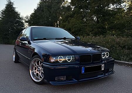 BMW 325i E36 M-Paket M50B25 ohne Vanos H-Zulassung