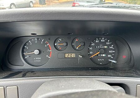 Nissan ** Terrano 2.4 ** LPG ** 4X4 **