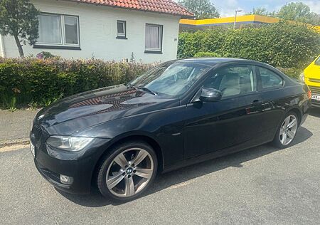 BMW 320i Coupé -