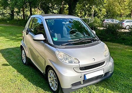 Smart ForTwo Cabrio gepflegt Autom./Klima/8-Fach neu