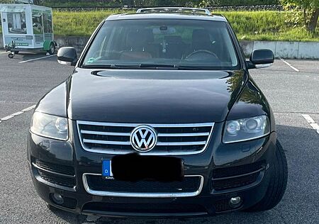 VW Touareg Volkswagen V10 5.0 TDI