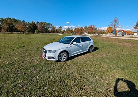 Audi A3 30 TFSI Sportback -