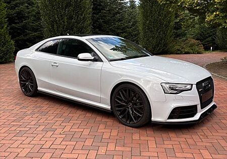 Audi RS5 4.2 FSI V8 AKRAPOVIC