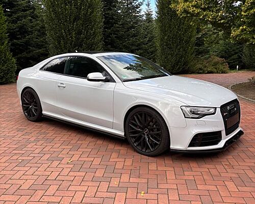Audi RS5 4.2 V8 Akrapovic