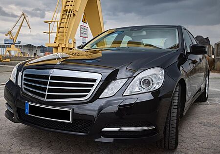 Mercedes-Benz E 300 4MATIC BlueEFFICIENCY AVANTGARDE AVANT...