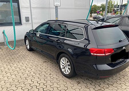 VW Passat Variant Volkswagen 1.6 TDI Comfortline Variant C...