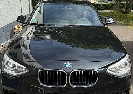BMW 116i Sport Line Sport Line