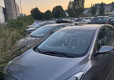 Hyundai i30 1.6 GDI Trend Trend