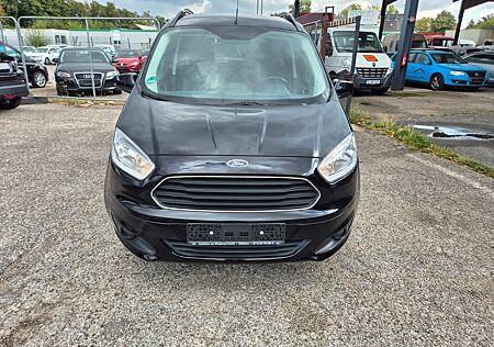 Ford Tourneo Courier Titanium