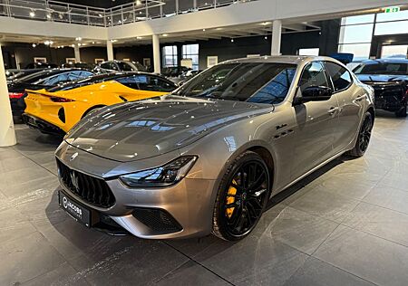 Maserati Ghibli Modena MY 22,Nerissimo,Carbon