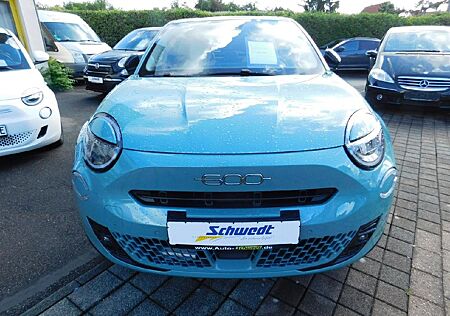 Fiat 600 Hybrid La Prima