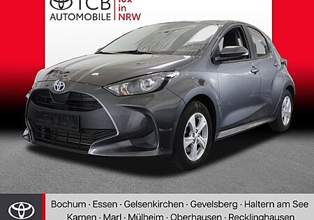 Toyota Yaris 1.5 Hybrid Business NAVI SHZ PDC KLIMA Car