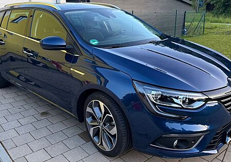 Renault Megane ENERGY TCe 130 Bose Edition Grandtour...