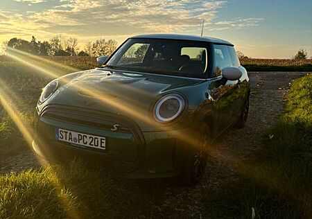 Mini Cooper SE Yours Trim