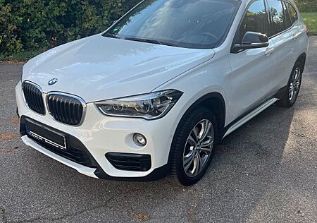 BMW X1 sDrive20i Sport Line Steptronic DCT Sport...