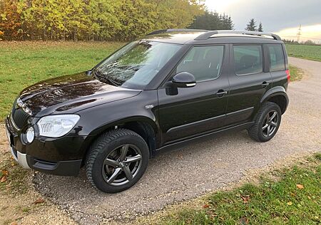 Skoda Yeti 2.0 TDI 4x4 Family*AHK*Klimaautomatik*Xenon