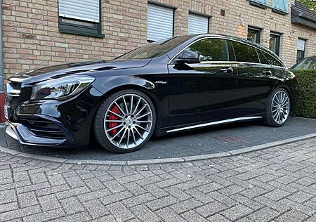 Mercedes-Benz CLA 45 AMG Shooting Brake Mercedes-AMG CLA 4...