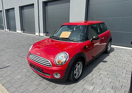 Mini ONE 2009 Rot Klima TÜV 03/27