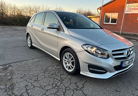 Mercedes-Benz B 180 - Style. Top gepflegt, nur 44300 km. 1. H