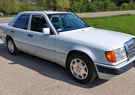 Mercedes-Benz 400 E W124