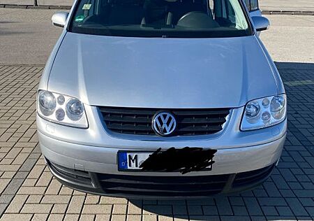 VW Touran Volkswagen 1.6 FSI