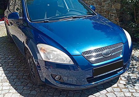 Kia Cee'd / Ceed 2.0 CRDi EX EX