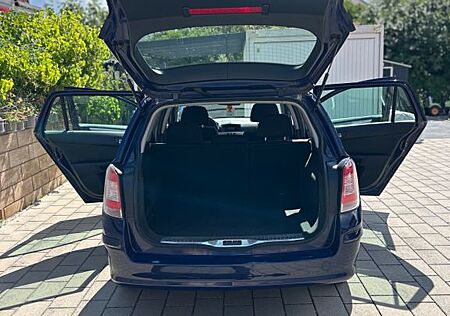 Opel Astra Caravan 1.9 CDTI 74kW -