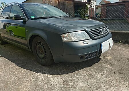 Audi A6 2.8 Avant Auto quattro 142kW quattro