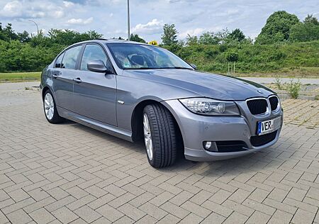 BMW 318d - Navi, Xenon, PDC, Glasdach, TOP GEPFLEGT