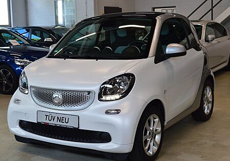 Smart ForTwo /Moon White Matt/Pano/Navi/SHZ/TÜV Neu