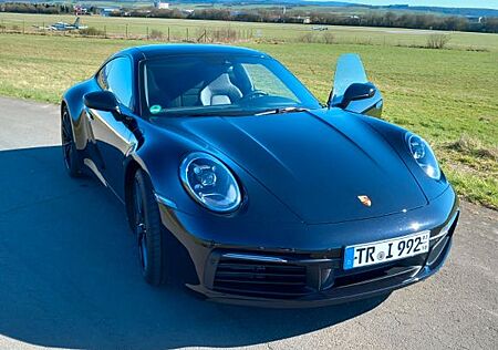 Porsche 992 Carrera Coupé Carrera, approved
