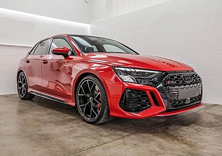 Audi RS3 *Sportback*2.5*TFSI*quattro*Pano*Sofort*