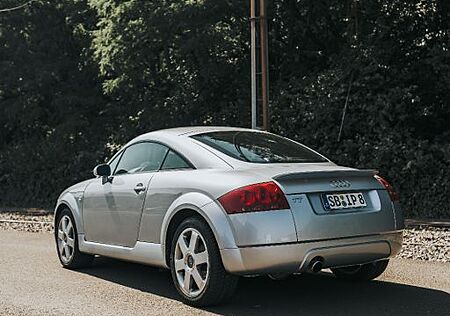 Audi TT Coupe 1.8T -